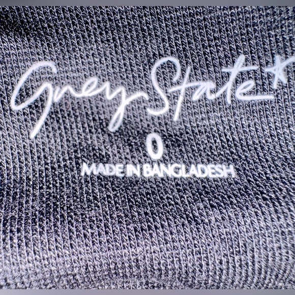 Grey State Sz 0/XS NWT Black Sleeveless Hali Top with Ruched Sides - Picture 5 of 5